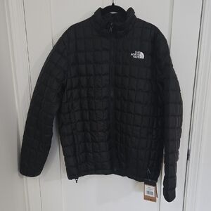 New With Tags!  The North Face Thermalball Jacket! Size Extra Large